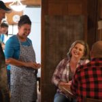 Hooibrinks-and-COMO-staff-chatting-in-the-Claysville-Store