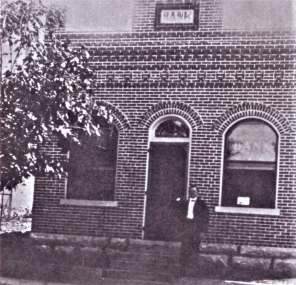 Traditions and history of Mid America Bank