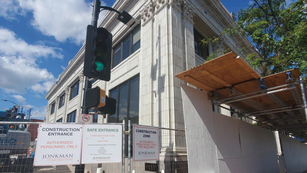 901 E Broadway In Preparation For Work On The Commerce Bank Building