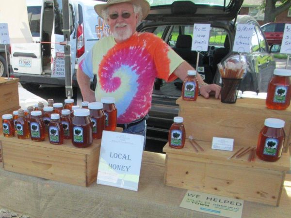 Steve Moeller of Lone Cottonwood Farms at his spot at the Columbia Farmers marker. Photo courtesy of Columbia Farmers Market