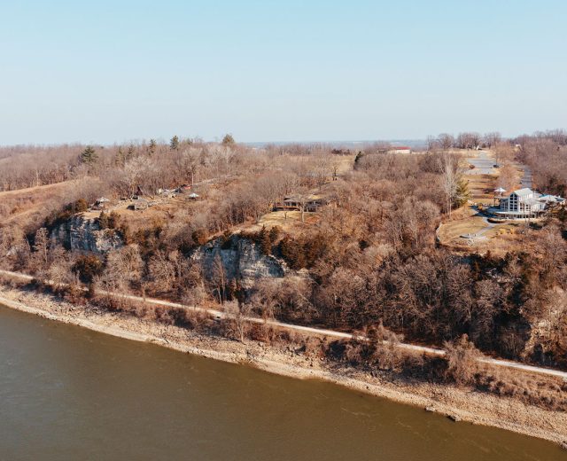 Aerial-view-of-the-river-and-bluffs